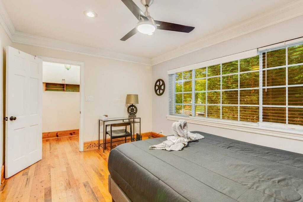 Stunning Atl 5Bdr Home Near Cdc Emory Sleeps 12 亚特兰大 外观 照片