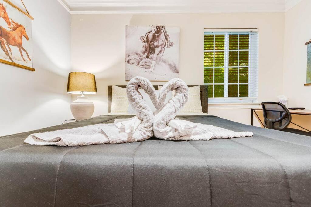 Stunning Atl 5Bdr Home Near Cdc Emory Sleeps 12 亚特兰大 外观 照片