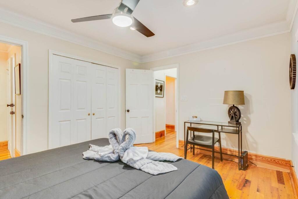 Stunning Atl 5Bdr Home Near Cdc Emory Sleeps 12 亚特兰大 外观 照片