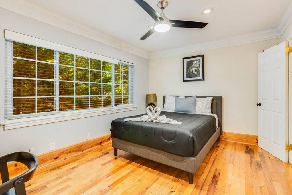 Stunning Atl 5Bdr Home Near Cdc Emory Sleeps 12 亚特兰大 外观 照片